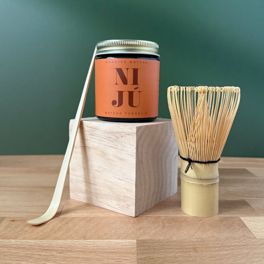 Bamboo Whisk and Scoop (with Hojicha)